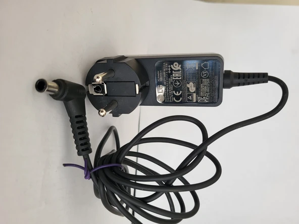 LG MONİTÖR ADAPTÖRÜ AD2138S20 055LF 19V 1,7A ORJİNAL 2el .çok temiz ürün görseli 1