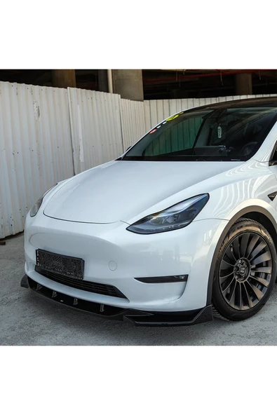 ROAL TUNİNGTesla Model Y Ön Lip Tampon Eki - 2020-2025 Modeller Arası Uyumlu Parlak Siyah (Piano Black) ürün görseli 1
