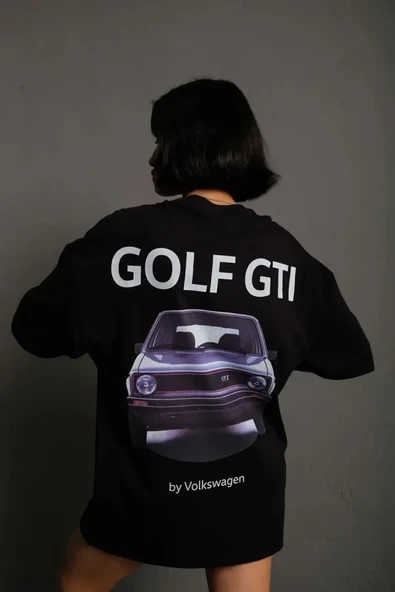 Oversize Baskılı Tişört – Golf GTI Retro Araba Desenli, Ön - Arka Dijital Baskı, Sokak Modası Stil - Siyah ürün görseli 1