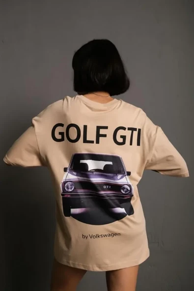 Oversize Baskılı Tişört – Golf GTI Retro Araba Desenli, Ön - Arka Dijital Baskı, Sokak Modası Stil - Bej ürün görseli 1