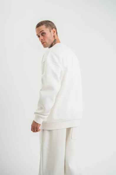 Uzun Kol Bisiklet Yaka Basic SweatShirt - Beyaz - Resim 3