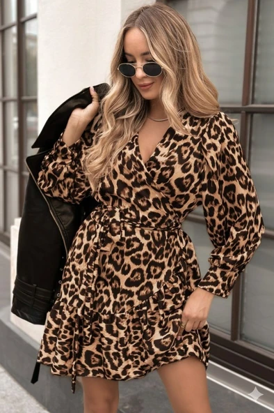 Kadın Uzun Kollu Kruvaze Yakalı Fırfırlı Belden Kuşaklı Leopar Desen Modal Elbise ürün görseli 1