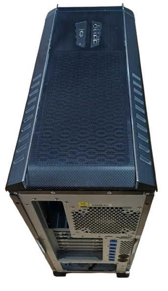 Cooler Master CM690 Powersız Kasa Yenilenmiş Ürün - Resim 4