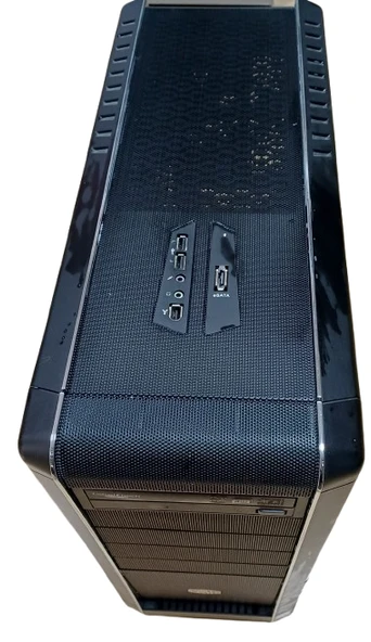 Cooler Master CM690 Powersız Kasa Yenilenmiş Ürün - Resim 2
