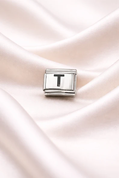 T Harfli Charm | Paslanmaz Çelik Harf Charm | Kişiye Özel Bileklik Aksesuarı ürün görseli 1