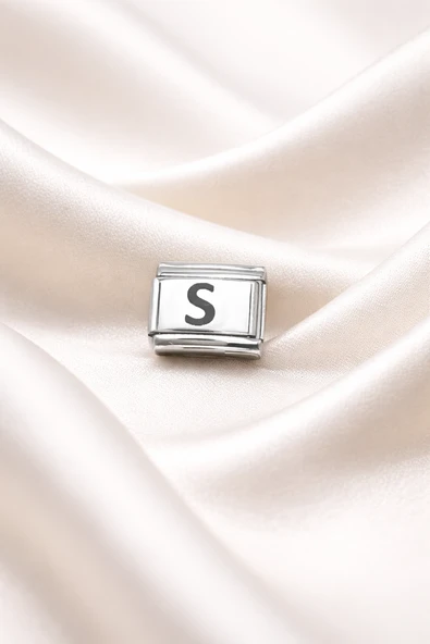 S Harfli Charm – Paslanmaz Çelik, Kişiye Özel Harfli Bileklik Aksesuarı ürün görseli 1