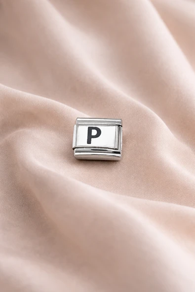 “P” Harf Charm – Çelik Bileklik Modülü, Kişiye Özel Harf Aksesuarı ürün görseli 1