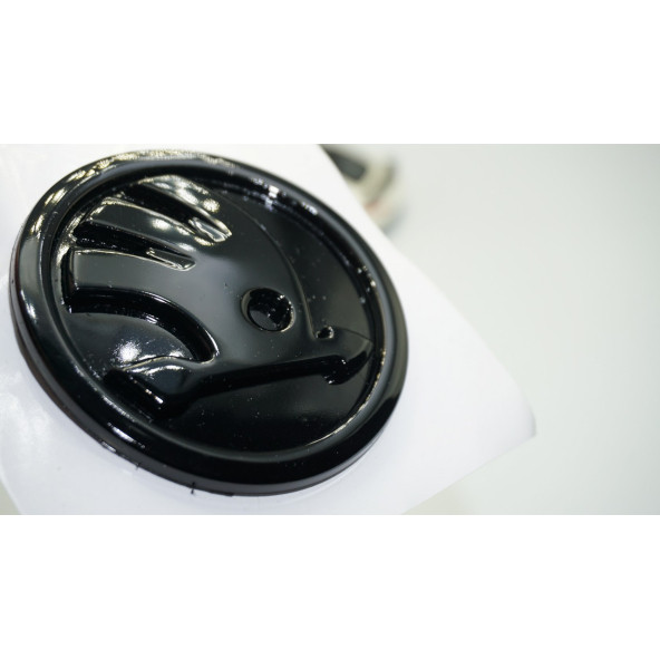 Dk Tuning Skoda Bagaj 8cm Yeni Nesil Parlak Siyah Logo Amblem ürün görseli 1