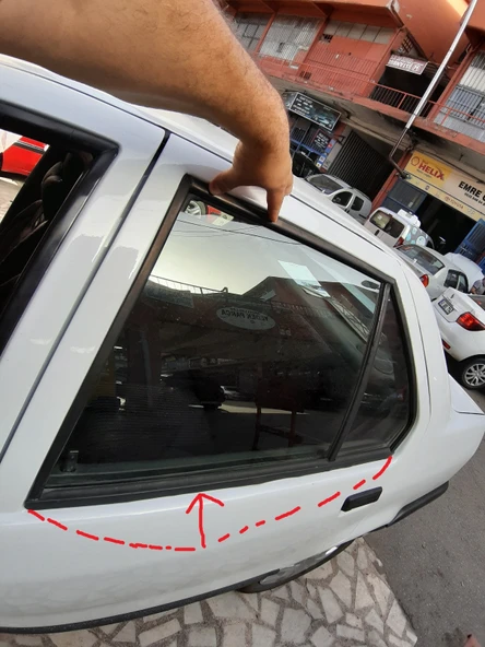 ARKA SOL RENAULT 19 EUROPA KAPI CAM KENAR ÇITASI FİTİLİ SIYIRICI FİTİL sedan ve hatchback aynıdır yan sanayidir ürün görseli 1