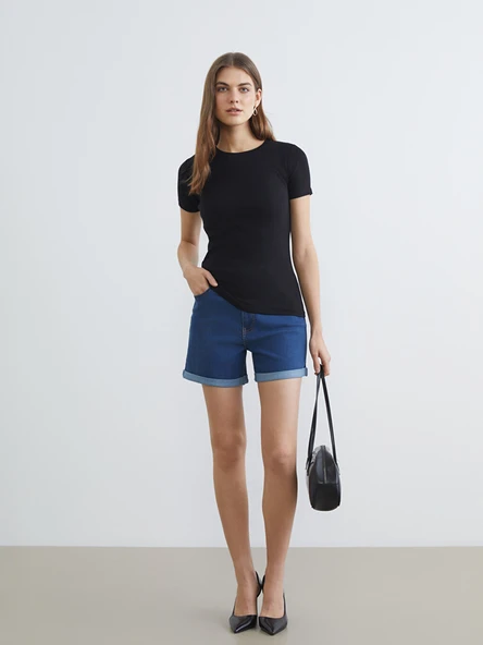 LC WAIKIKI İndigo Mom Fit Kadın Jean Şort ürün görseli 1