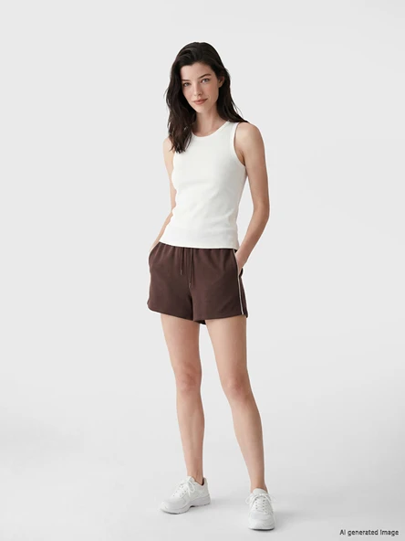 LCW Comfort Kahverengi Şeritli Soft Touch Kadın Şort ürün görseli 1