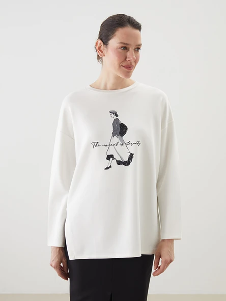 LCWAIKIKI Classic Beyaz Bisiklet Yaka Baskılı Oversize Kadın Sweatshirt Tunik ürün görseli 1