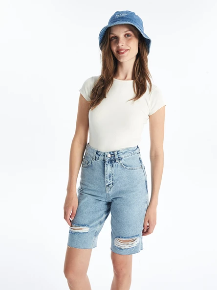 LCW Jeans İndigo Bermuda Fit Yırtık Detaylı Kadın Jean Şort ürün görseli 1