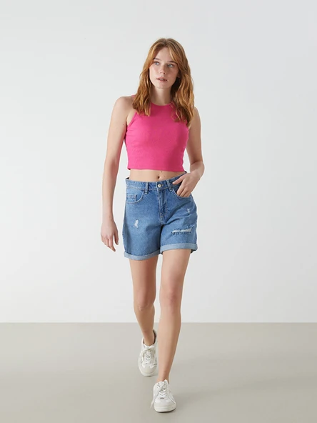 LCW Jeans İndigo Boyfriend Fit Yırtık Detaylı Kadın Jean Şort ürün görseli 1