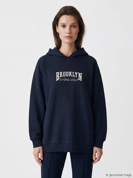 LCW Modest Lacivert Kapüşonlu Brooklyn Baskılı Kadın Sweatshirt Tunik ürün görseli 1