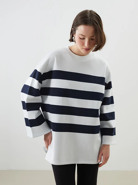 LCWAIKIKI Classic Lacivert Bisiklet Yaka Çizgili Oversize Kadın Sweatshirt Tunik ürün görseli 1