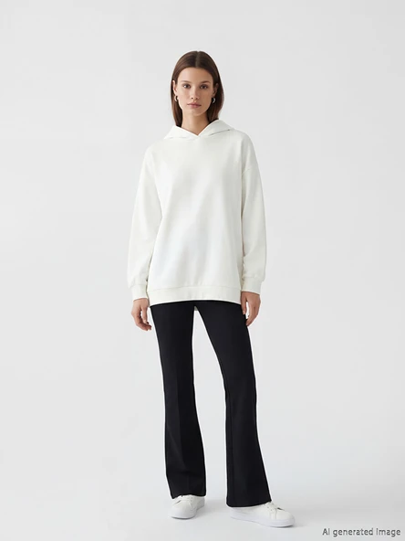 LCW Modest Beyaz Kapüşonlu Kadın Sweatshirt Tunik - Resim 2