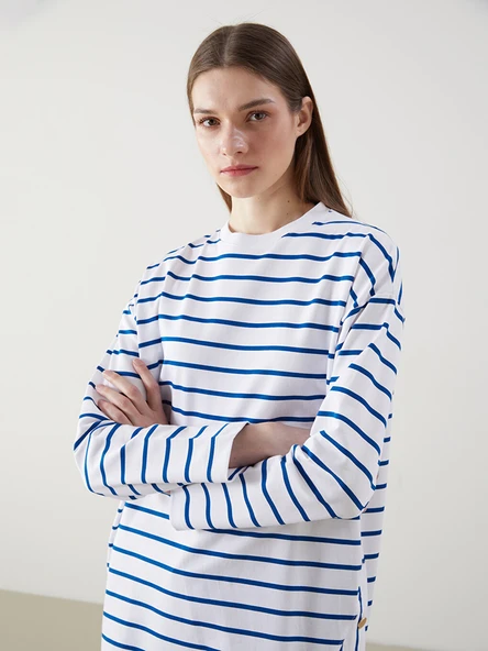 LCW Modest Mavi Bisiklet Yaka Çizgili Kadın Sweatshirt Tunik ürün görseli 1