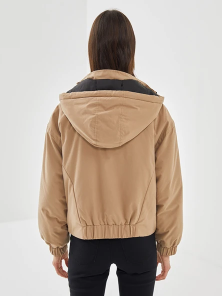 LCW Vision Bej Kapüşonlu Oversize Kadın Şişme Mont - Resim 5