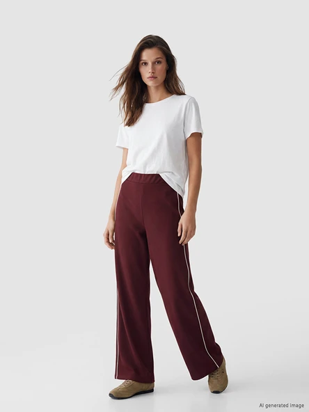 LCW Modest Mürdüm Şeritli Soft Touch Kadın Eşofman Altı ürün görseli 1
