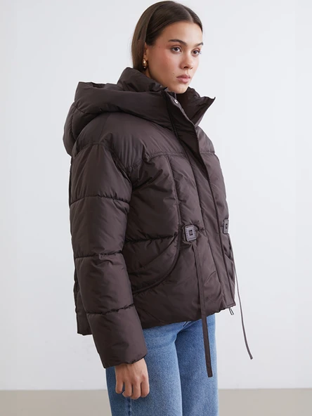 LCW Modest Bordo Kapüşonlu Oversize Kadın Şişme Mont ürün görseli 1