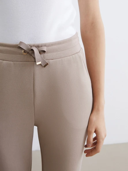 LCWAIKIKI Basic Bej Beli Lastikli Soft Touch Kadın Eşofman Altı - Resim 4