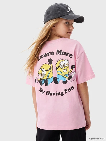 LCW Kids Pembe Bisiklet Yaka Minions Baskılı Kız Çocuk Tişört ürün görseli 1