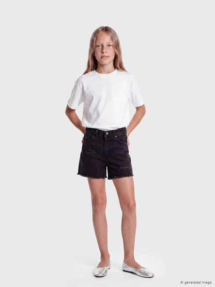 LCW Kids Siyah Yırtık Detaylı Kız Çocuk Jean Şort ürün görseli 1