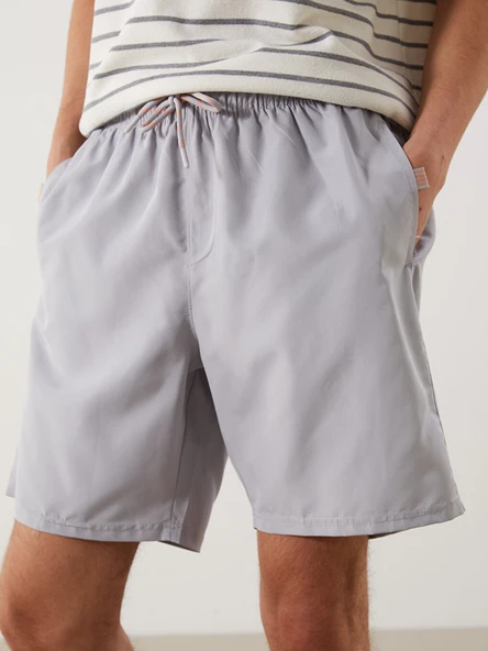 LCWAIKIKI Classic Gri Kısa Boy Basic Erkek Deniz Şortu - Resim 3