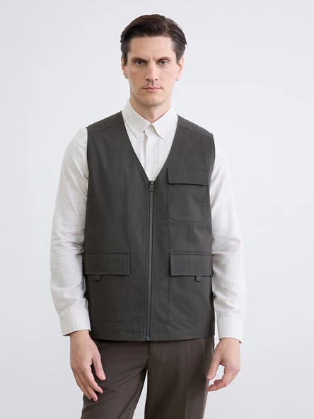 LCWAIKIKI Classic Haki Regular Fit Erkek Yelek ürün görseli 1