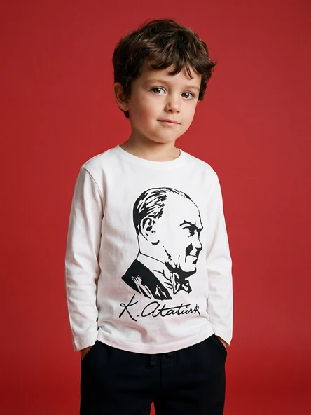 LCW Kids Beyaz Bisiklet Yaka Atatürk Baskılı Erkek Çocuk Tişört ürün görseli 1