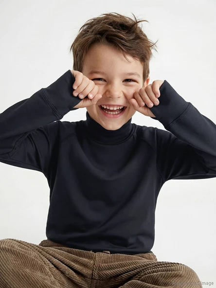 LCW Kids Siyah Dik Yaka Erkek Çocuk Sweatshirt ürün görseli 1