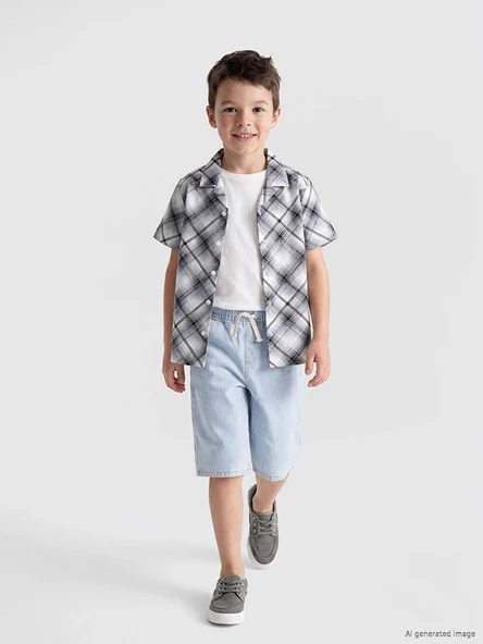 LCW Kids İndigo Beli Lastikli Regular Fit Erkek Çocuk Şortolon ürün görseli 1