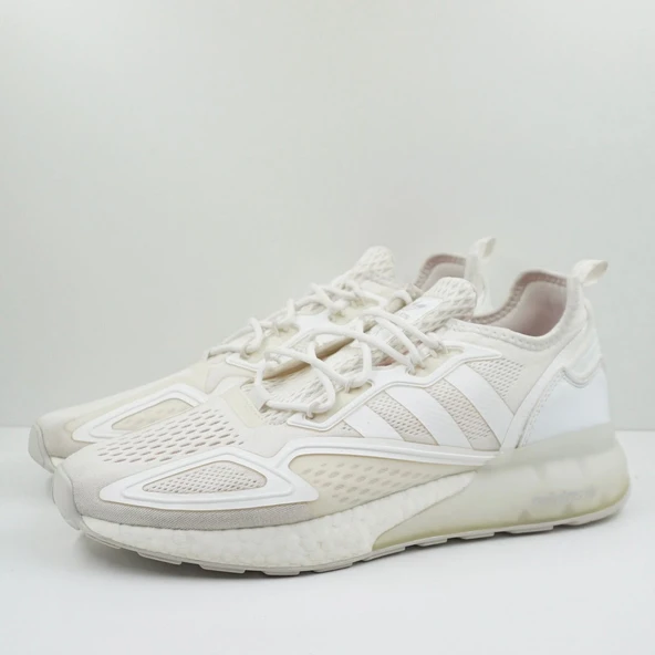 8点 PTTAVM: Adidas ZX 2K Boost Triple White Erkek Spor Ayakkabı