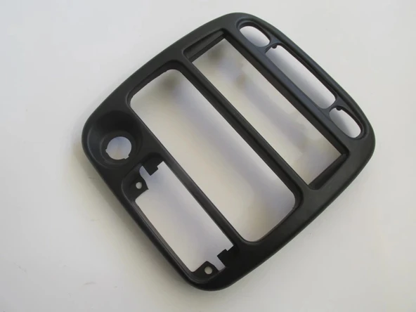 Hyundai Accent 1998-2000 Ön Göğüs Teyp Paneli Klimalı Çevirmeli Ayar (Oem No: 84740-22101) ürün görseli 1