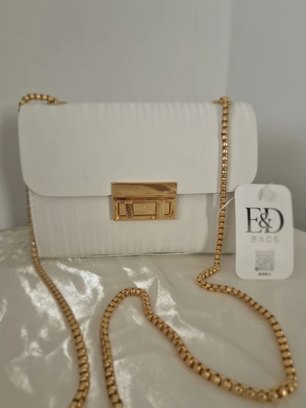 E&D Beyaz Mini Zincirli Çanta ürün görseli 1
