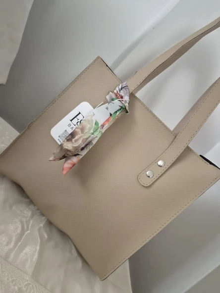 Bej Minimal Tote Çanta ürün görseli 1
