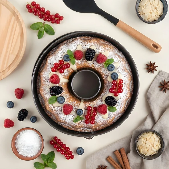 Guardini Borulu Kek Kalıbı Mor 26 cm ürün görseli 1