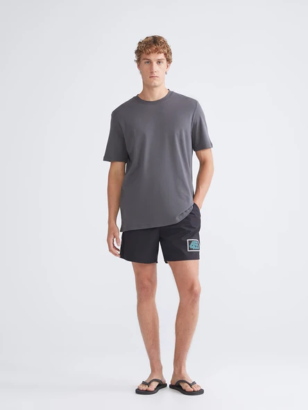 LCW SWIMWEAR Siyah Kısa Boy Squid Game Baskılı Erkek Deniz Şortu ürün görseli 1