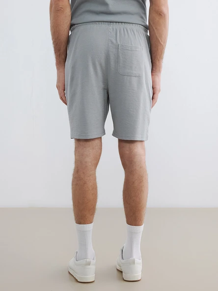 LCWAIKIKI Classic Gri Regular Fit Erkek Şort - Resim 4