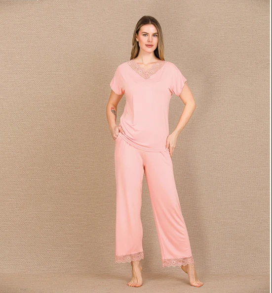 HERŞEYTREND  Viskon Şık Tasarım Dantel İşlemeli Açık Pembe Kısa Kol Pijama Takımı ürün görseli 1