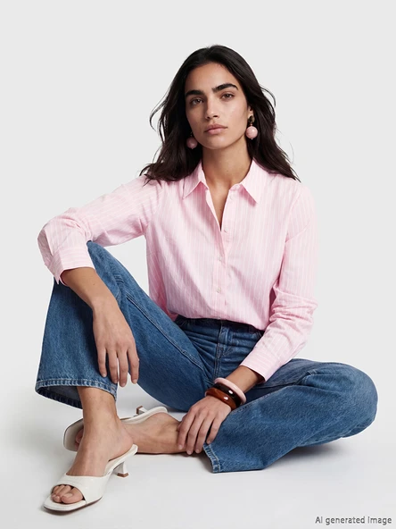 LCW Vision Pembe Çizgili Oxford Kadın Gömlek ürün görseli 1