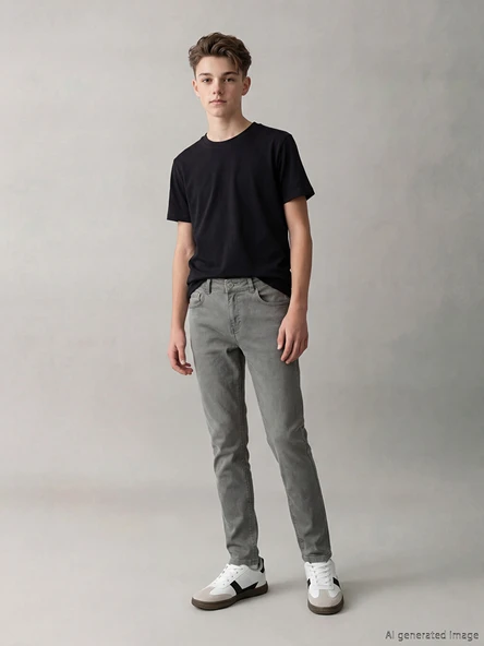 LCW Kids Gri Süper Skinny Fit Erkek Çocuk Jean Pantolon ürün görseli 1
