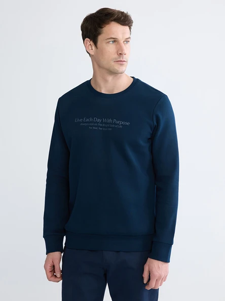 LCWAIKIKI Classic Lacivert Bisiklet Yaka Baskılı Erkek Kalın Sweatshirt ürün görseli 1