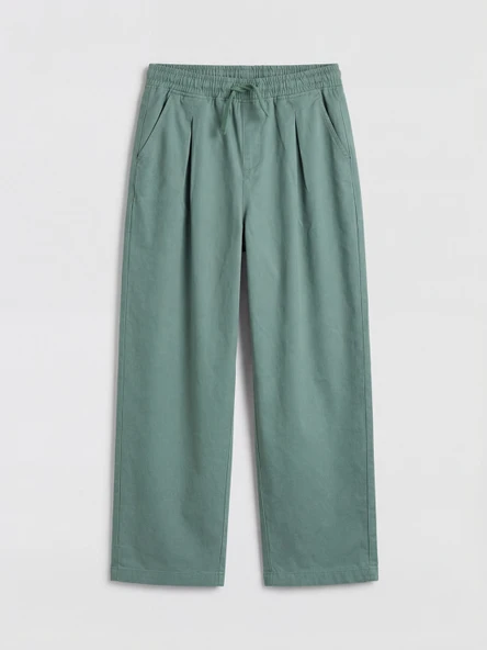 LCW Kids Yeşil Pileli Gabardin Erkek Çocuk Pantolon ürün görseli 1