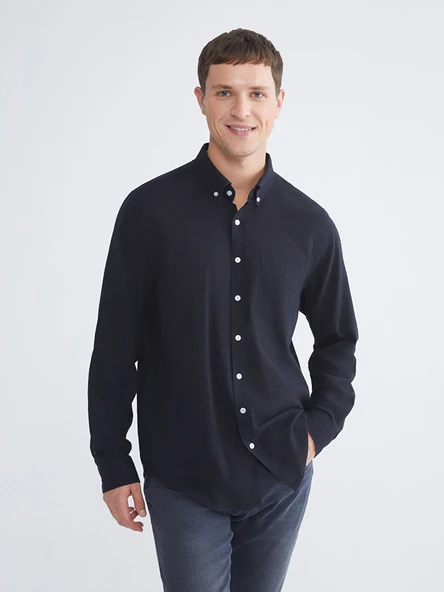 LCWAIKIKI Classic Lacivert Regular Fit Uzun Kollu Erkek Dokulu Gömlek ürün görseli 1