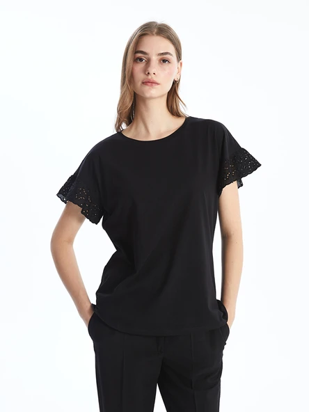 LCW Comfort Siyah Bisiklet Yaka Dantel Detaylı Bluz ürün görseli 1