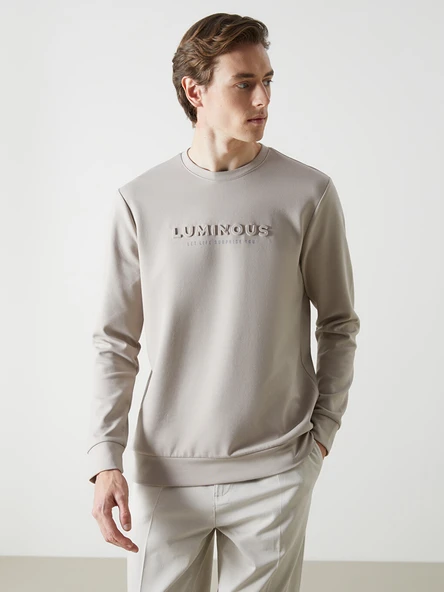 LCWAIKIKI Classic Bej Bisiklet Yaka Uzun Kollu Baskılı Erkek Sweatshirt ürün görseli 1