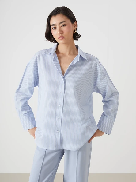 LCW Vision Lacivert Çizgili Oversize Oxford Kadın Gömlek ürün görseli 1