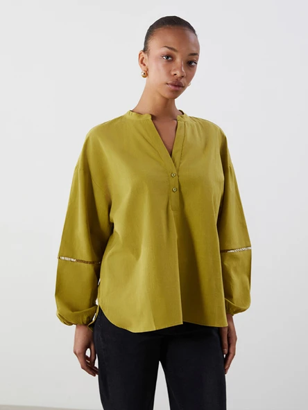 LCWAIKIKI Classic Yeşil Kaçık Yaka Oversize Kadın Bluz ürün görseli 1